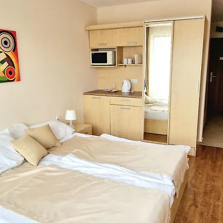 4* Sea - With Balcony Апартамент *