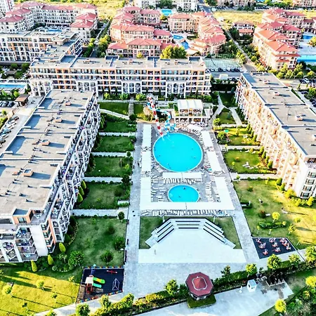 4* Sea - With Balcony شقة *