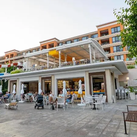 Апартамент 4* Sea - With Balcony Свети Влас